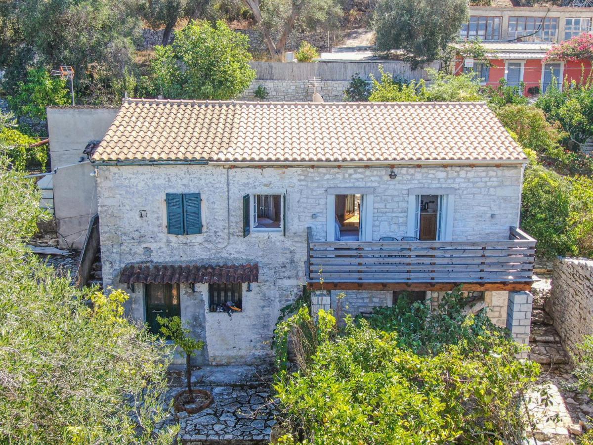 Villa Adamantia Paxos Gaios Bagian luar foto